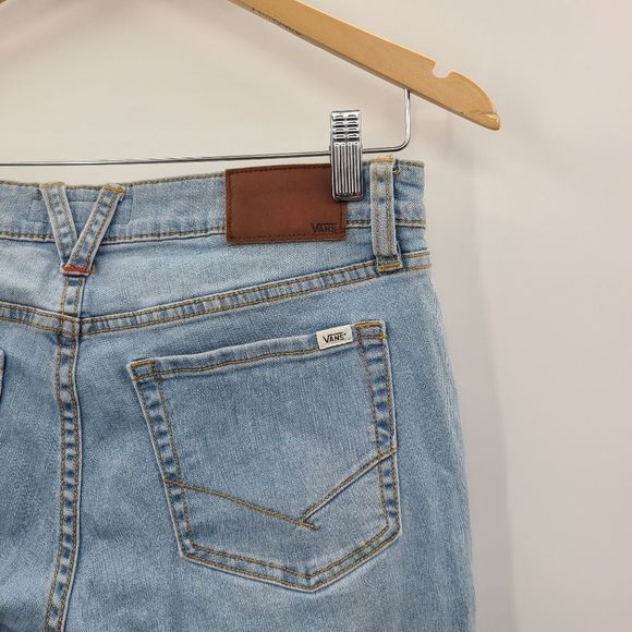 VANS light Wash Destroyed Busted Knee Distressed Jeans Women's‎ Size 10 - Picture 4 of 4